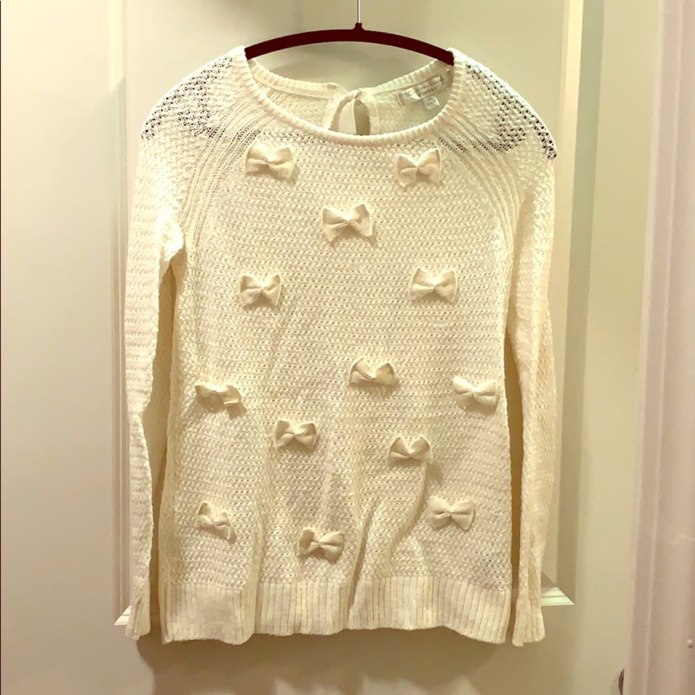 🎉 NWOT Ivory bow sweater NEVER WORN